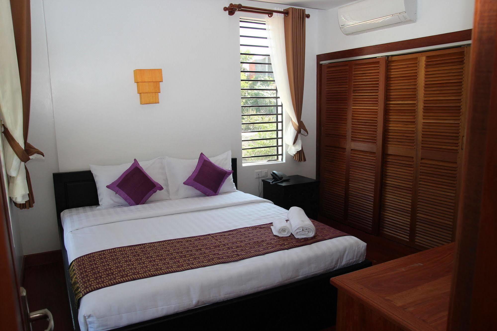 Hotel Baan Soksan Siem Reap Esterno foto