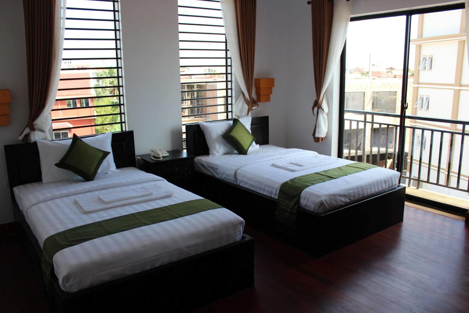 Hotel Baan Soksan Siem Reap Esterno foto