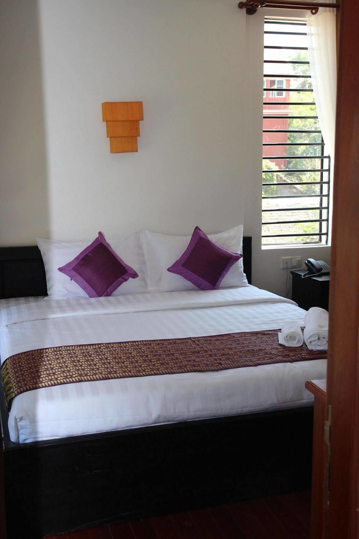 Hotel Baan Soksan Siem Reap Esterno foto